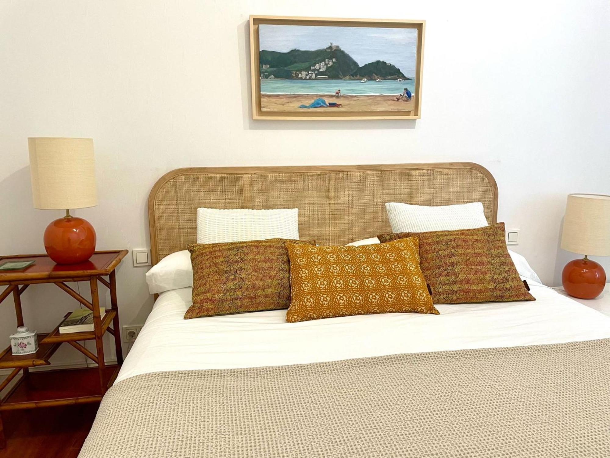 Miraconcha, In Front Of The Beach, Views And Parking Appartement *